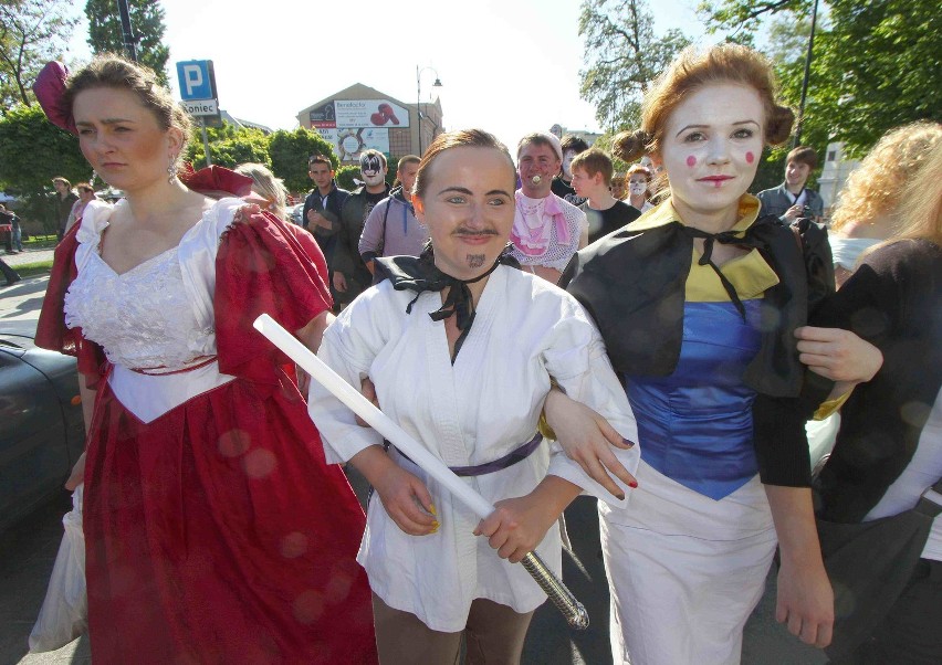 Będą koncerty, konkursy i rozstrzygniemy konkurs na Studentkę Roku. Dziś drugi dzień juwenaliów UJK.