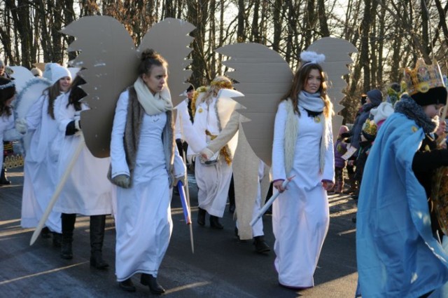 Orszak Trzech Króli w Śremie na Jezioranach, 6 stycznia 2015 roku.