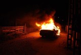 Jastrzębie: Jadący samochód stanął w płomieniach