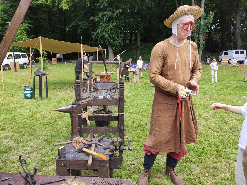 Piknik archeologiczny w Parku Nadnyskim. Rzemieślnicy i mnóstwo atrakcji