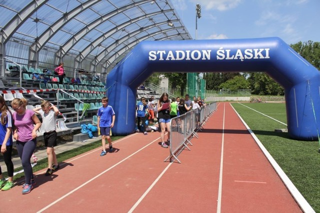 Pół tysiąca dzieci spędziło Dzień Dziecka na sportowo [ZDJĘCIA] Zaprosił ich Stadion Śląski