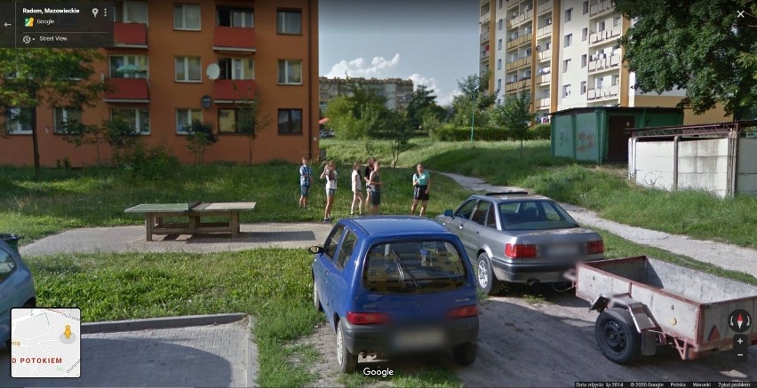 Zobacz zdjęcia osób przyłapanych przez Google Street View na...