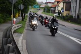 Ulicami Człuchowa przejechała kolumna motocyklistów z klubu Moto Człuchów rozpoczynając sezon