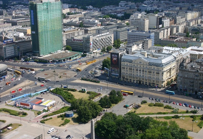 Jak podaje Home Broker najmniej dostępnych mieszkań jest w...