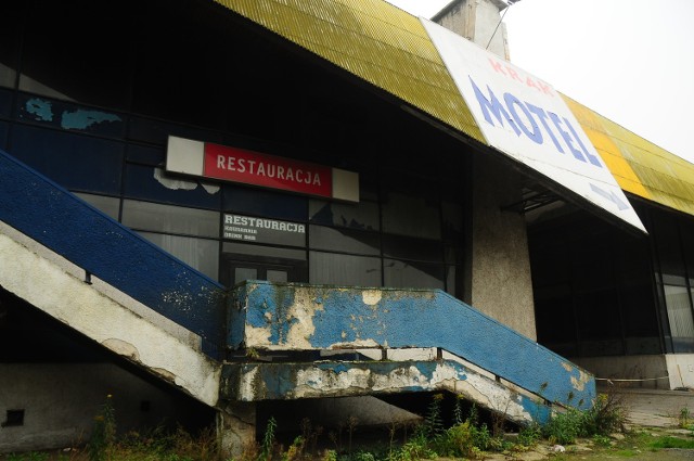 To motel Krak, który cztery lata temu komornik w asyście policji przejął na rzecz miasta...