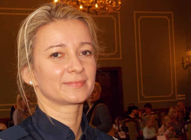 Komisarz Aneta Berestecka prosi w imieniu policji, aby w miarę możliwości zrezygnować z wizyty na komendzie lub komisariatach.