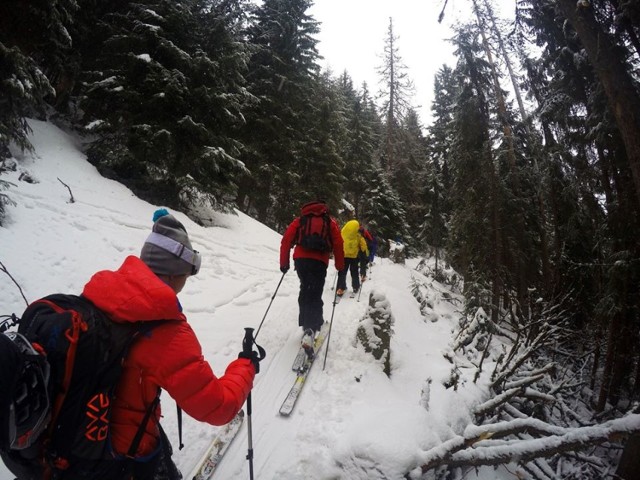 Uczestnicy Skitourowego Zakopanego na weekendowym wypadzie w Tatry