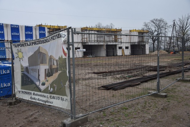 Budowa przedszkola w Glinnie - zdjęcia z 20 kwietnia 2022 roku
