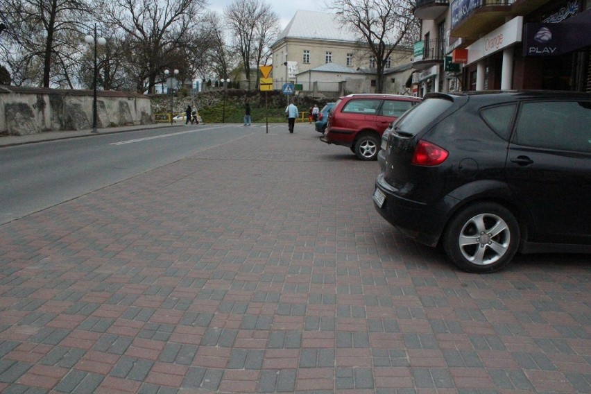 Parkowanie w tym miejscu ma zostać usystematyzowane. Pojawią...