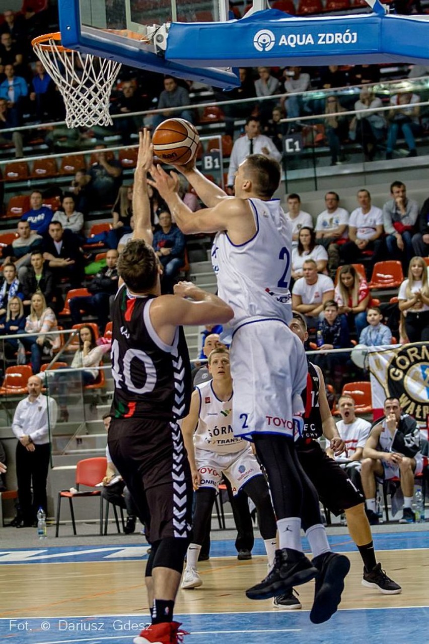 Zdjęcia z meczu koszykówki Górnik Trans.eu Wałbrzych - GKS Tychy