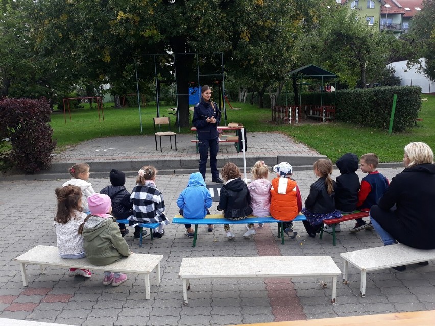 Rypińska policjantka spotkała się z przedszkolakami z "Niezapominajki"