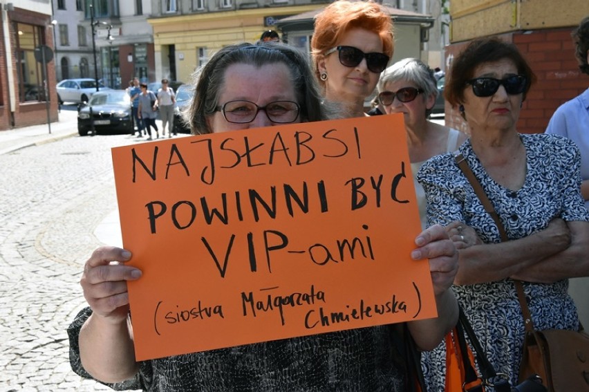 Legnica, manifestacja poparcia dla Matek protestujących w Sejmie [ZDJĘCIA] 