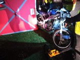 Wypadek w Nowej Wsi Prudnickiej. Motocyklista wypadł z jezdni, uderzył w przepust, a potem w płot. 48-latek nie żyje