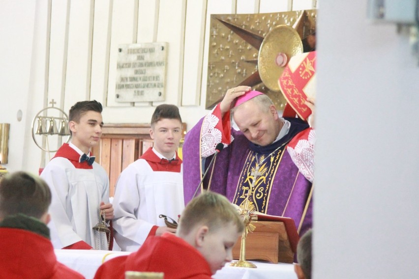 Wizytacja biskupa Łukasza Buzuna w Biadkach [ZDJĘCIA]