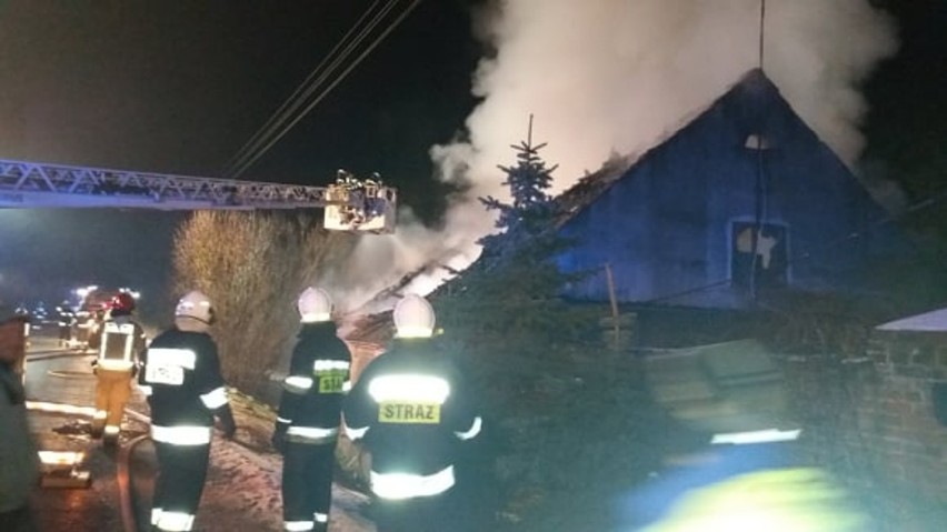 Pożar w Kakulinie pod Skokami wybuchł 2 lutego