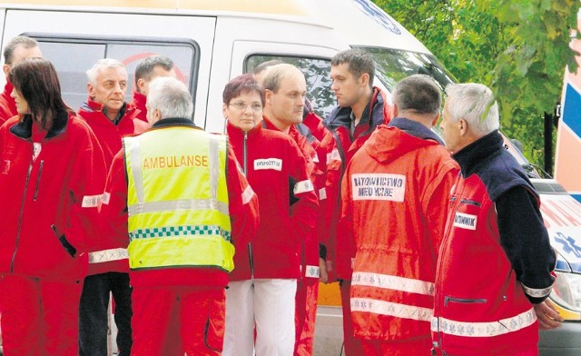 Ratownicy z radomszczańskiego pogotowia boją się też utraty pracy. Nawet mimo zapewnień dyrekcji szpitala, że zwolnień na razie nie ma w planach