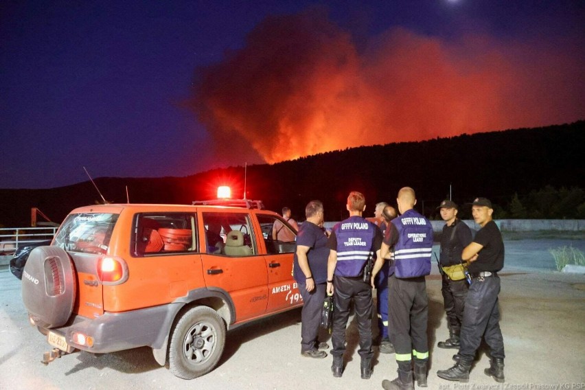 Polscy strażacy rozpoczęli już działania gaśnicze w okolicach Aten