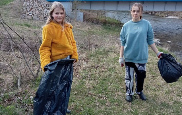 W Sękowej w akcji Sprzątanie Świata udział wzięli najmłodsi mieszkańcy gminy