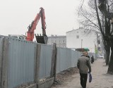 Ruszyła budowa nowego marketu w Tomaszowie. Sklep sieci Netto ma być gotowy we wrześniu