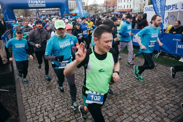 W niedzielę w Bydgoszczy odbył się Bydgoski Bieg Urodzinowy. Bydgoszczanie ruszyli pięciokilometrową trasą, by uczcić rocznicę nadania praw miejskich Bydgoszczy.