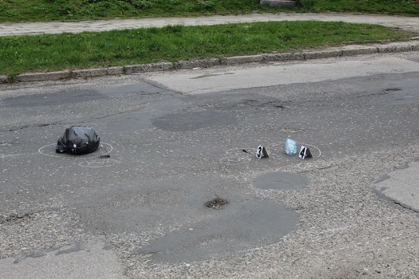 Andrychów. 10 - latek wpadł pod samochód. Jest w stanie ciężkim