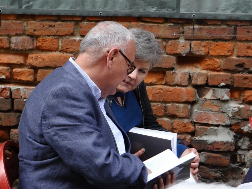 Historia piłki nożnej w Radomsku. Promocja książki Kamila Rutkowskiego w Muzeum Regionalnym [ZDJĘCIA, FILM]