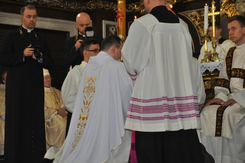 Święcenia kapłańskie w Świdnicy. Mamy 9 nowych księży