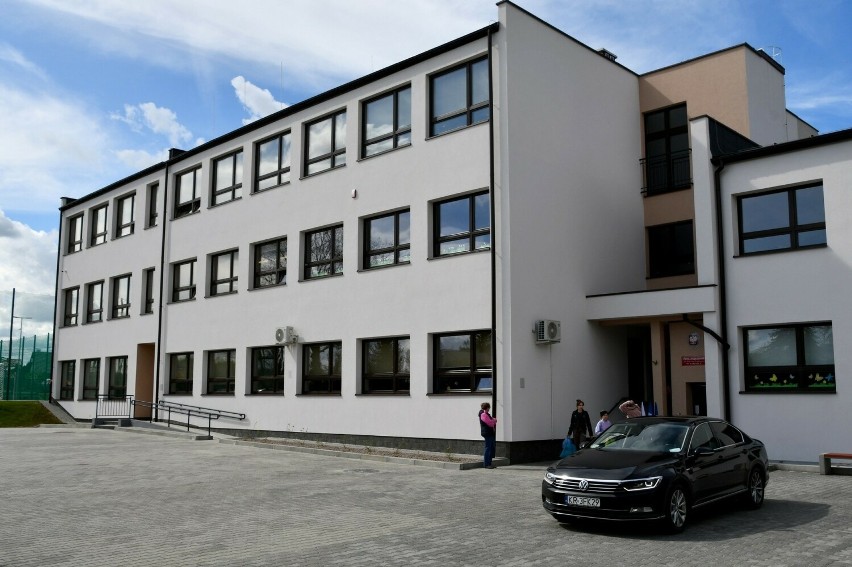 Zakończyła się rozbudowa budynku Szkoły Podstawowej w Grojcu