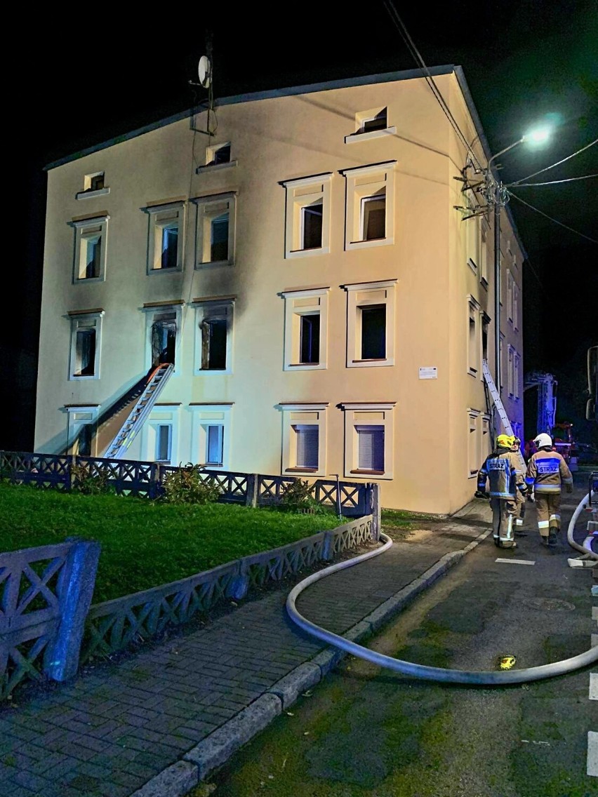 W akcji brało udział 30 strażaków z JRG PSP w Lwówku...