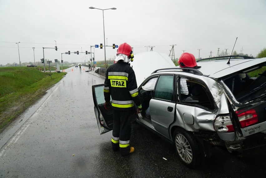 W niedzielę, 2 maja, na obwodnicy Murowanej Gośliny zderzyły...