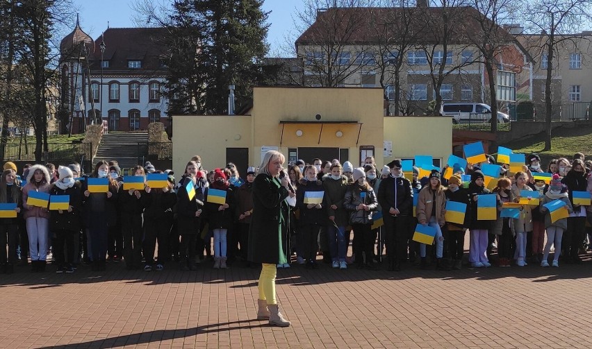Uczniowie SP2 Oborniki solidaryzują się z Ukrainą