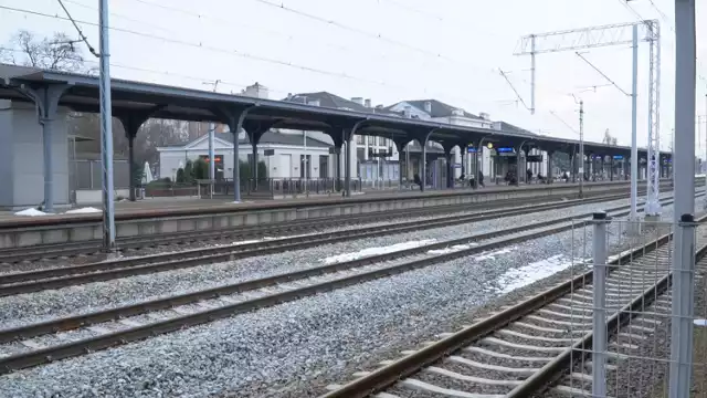 Dzięki nowym torom rozdzielony zostanie ruch aglomeracyjny i dalekobieżny na linii Zawiercie– Będzin – Katowice. Dobudowa torów sprawi, że możliwa będzie także separacja ruchu pasażerskiego i towarowego na linii Zawiercie – Łazy – Dąbrowa Górnicza Ząbkowice.