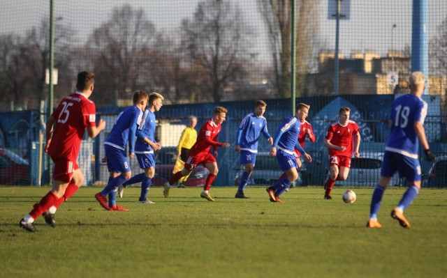 Mateusz Winciersz (nr 11) w meczu CLJ Ruch Chorzów - Górnik Zabrze