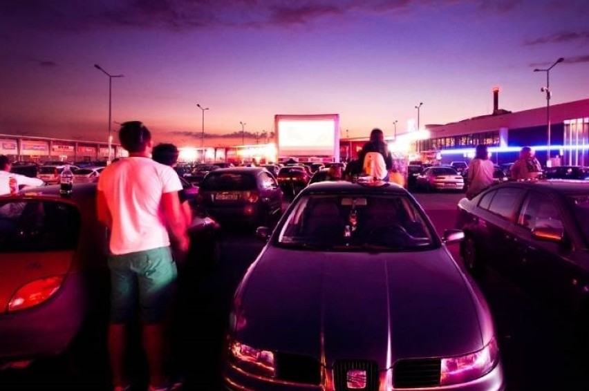 To już dziś, 24 lipca - letnie kino samochodowe przed Galerią Głogów przy ul. Poniatowskiego. Sprawdź, co grają