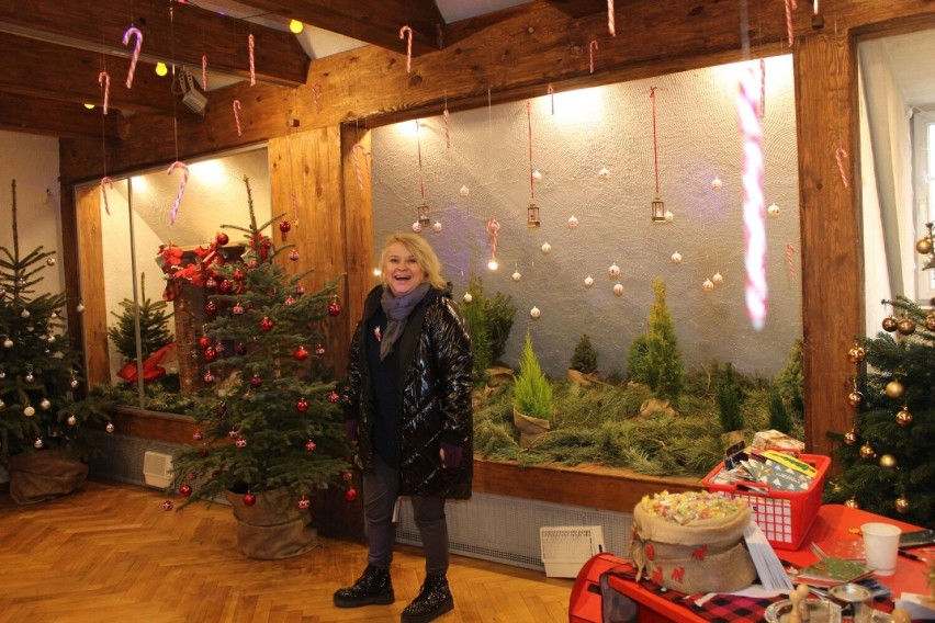 W Lesznie powstała Chatka Świętego Mikołaja. Jest bajeczna! ZDJĘCIA 