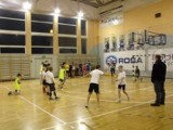 Turniej piłki nożnej na Mikołajki zorganizowali pedagodzy uliczni