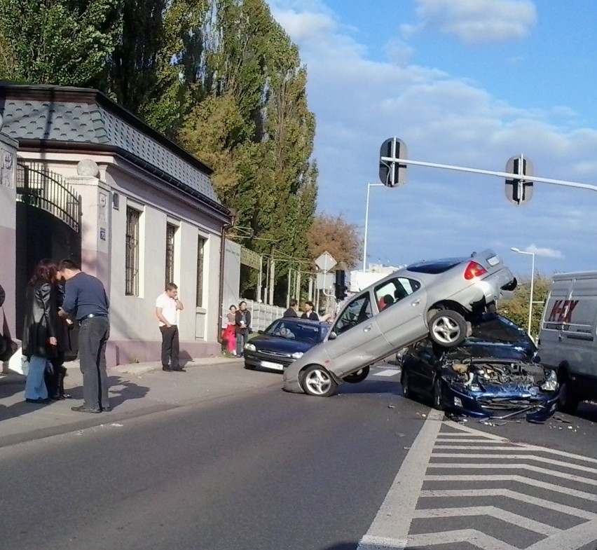 Łódź. Wypadek na Drewnowskiej