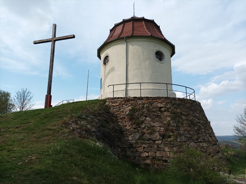 Kaplica św. Leopolda na wzgórzu św. Anny w Proszówce