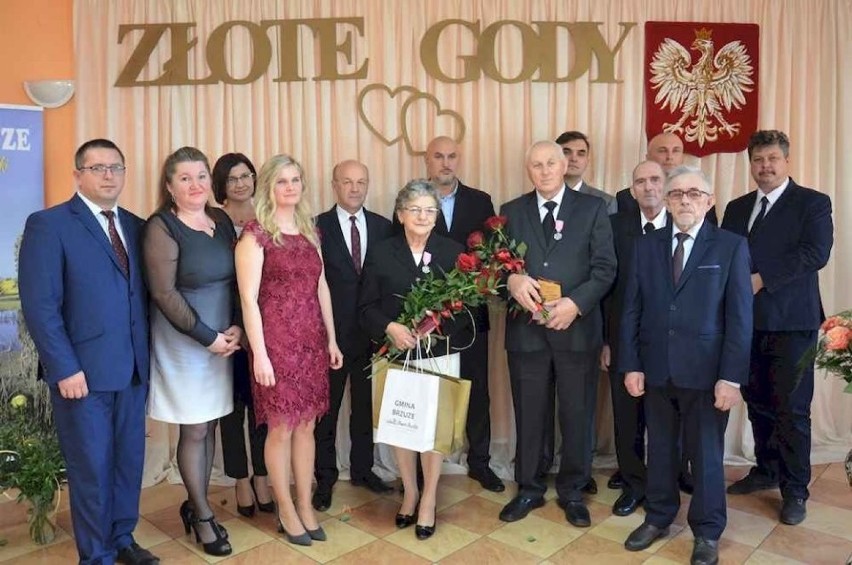 Małżeństwa z gminy Brzuze świętowały jubileusz Złotych Godów [zobacz zdjęcia]