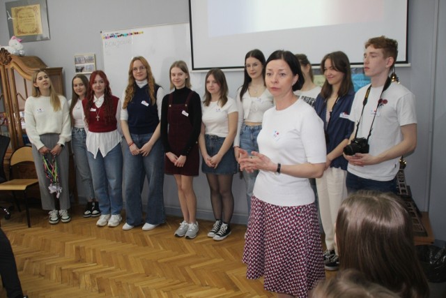 Warsztaty z języka francuskiego dla ósmoklasistów w II LO w Radomsku