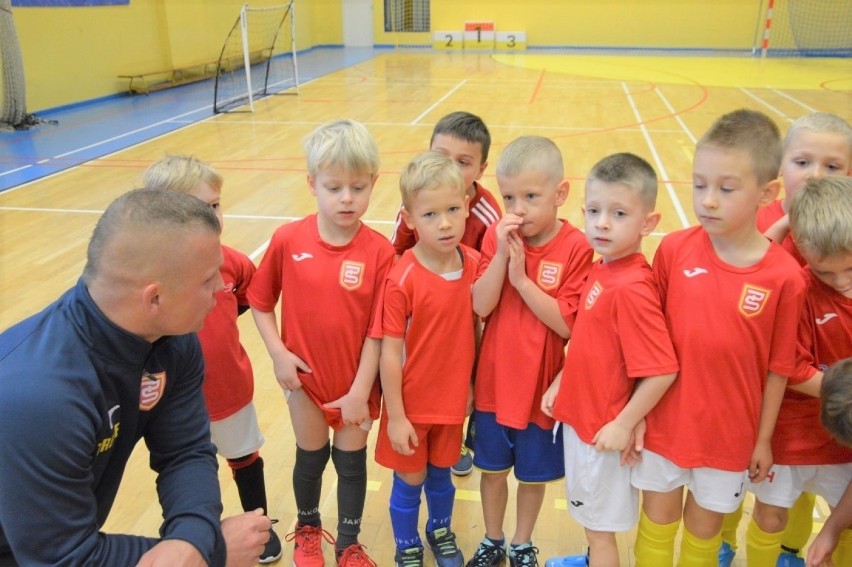 Turniej piłkarski skrzatów z udziałem Pogoni Świebodzin i...