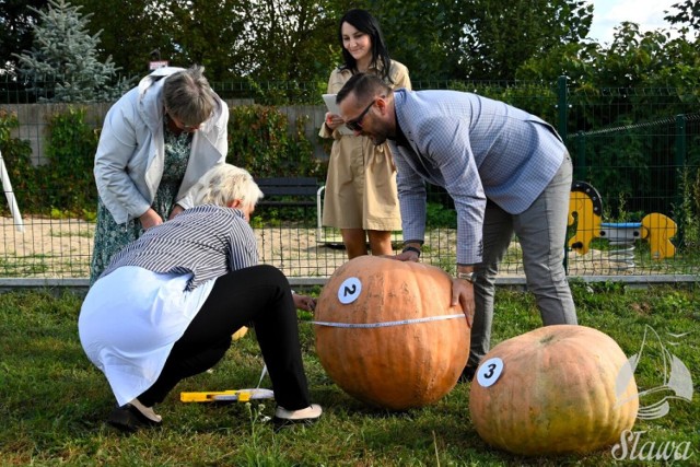 Jesienny piknik w Sławie. Wybierali też największą dynię zgłoszoną do konkursu