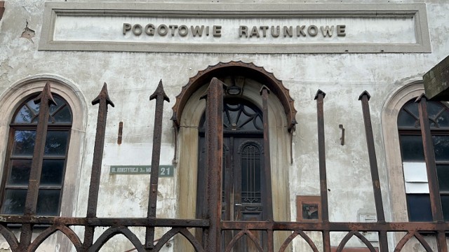 Budynek po byłym pogotowiu ratunkowym w Bochni od 2008 roku stoi pusty