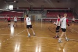 W nowej hali OSiR w Golubiu–Dobrzyniu rozegrano trzecią kolejkę spotkań siatkarskiej ligi amatorów