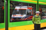 Atak padaczki w poznańskim tramwaju. Pasażera zabrało pogotowie