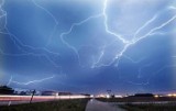 Uwaga! Po południu i wieczorem groźne burze na Dolnym Śląsku. Zagrożony Wałbrzych, Świdnica... i reszta regionu