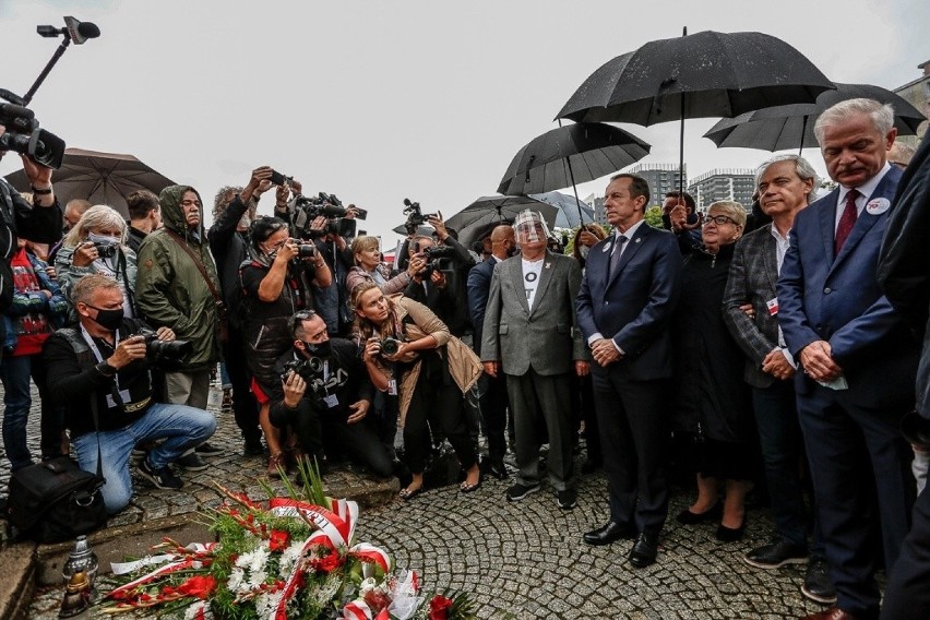 Uroczyste otwarcie bramy Stoczni Gdańskiej i złożenie...