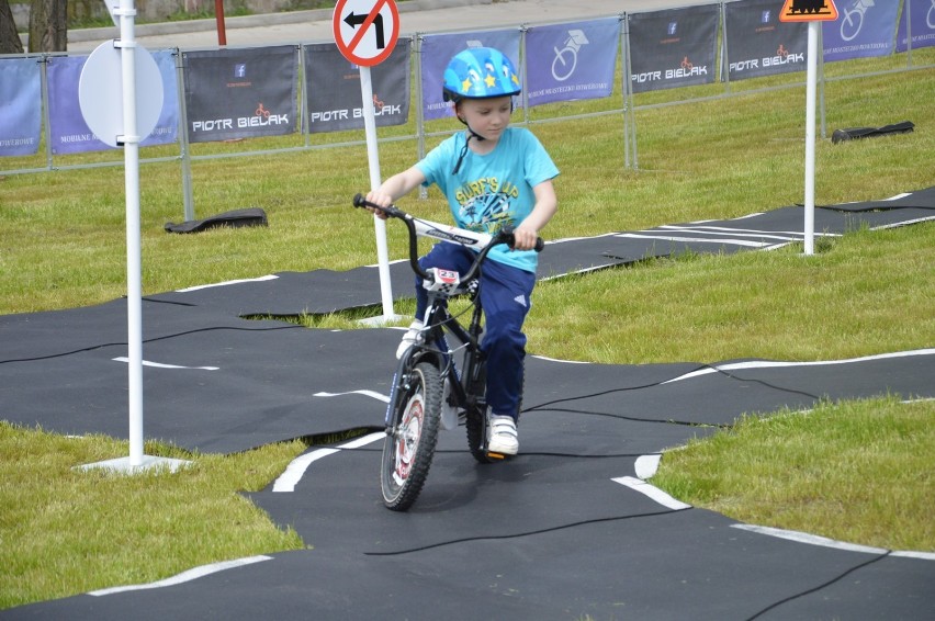 Piknik rowerowy na marinie [FOTO]