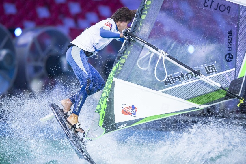 Windsurfing na Narodowym. Zobacz wodne atrakcje! [ZDJĘCIA]