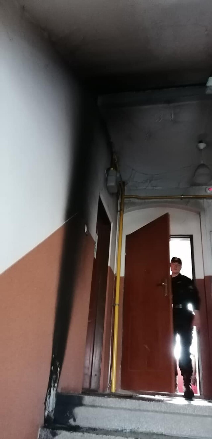 interwencja straży pożarnej przy ul. Daszyńskiego w Zgorzelcu